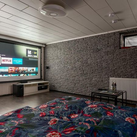 Home Cinema Kassel Buitenkant foto